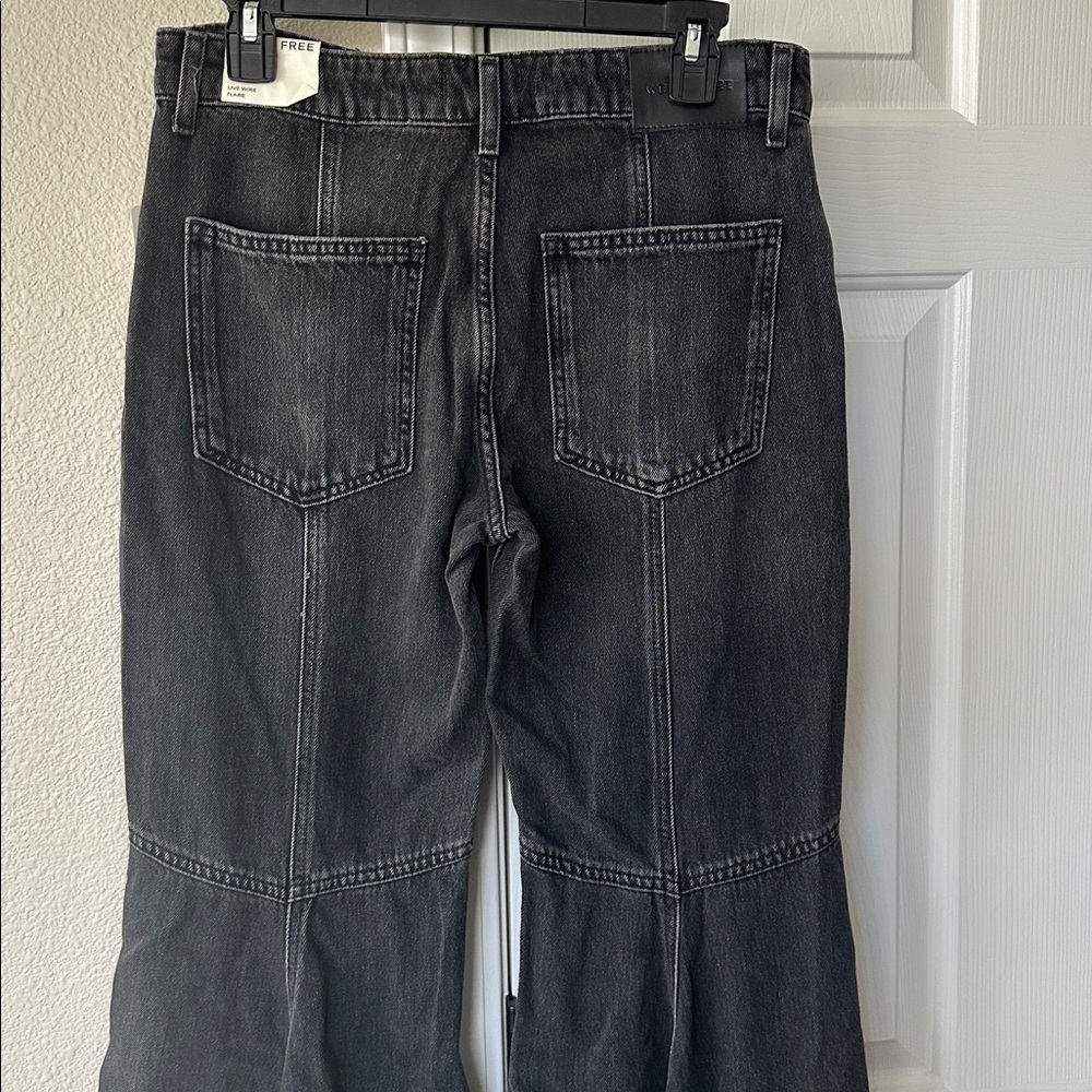 NWT WE THE FREE LIVE WIRE FLARE JEANS - Picture 14 of 15